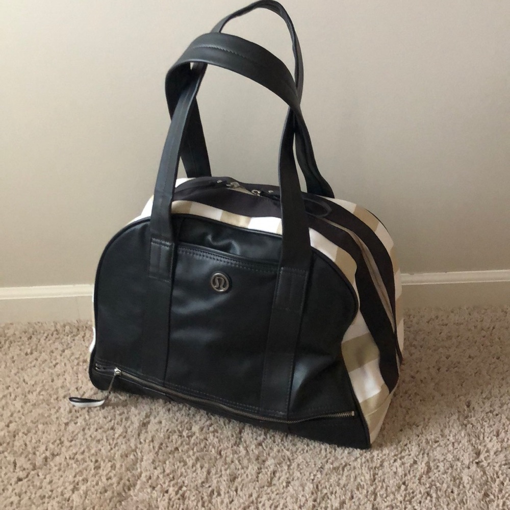 Lululemon gym bag